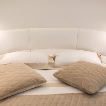 Lux Suites In Roma ภายนอก รูปภาพ
